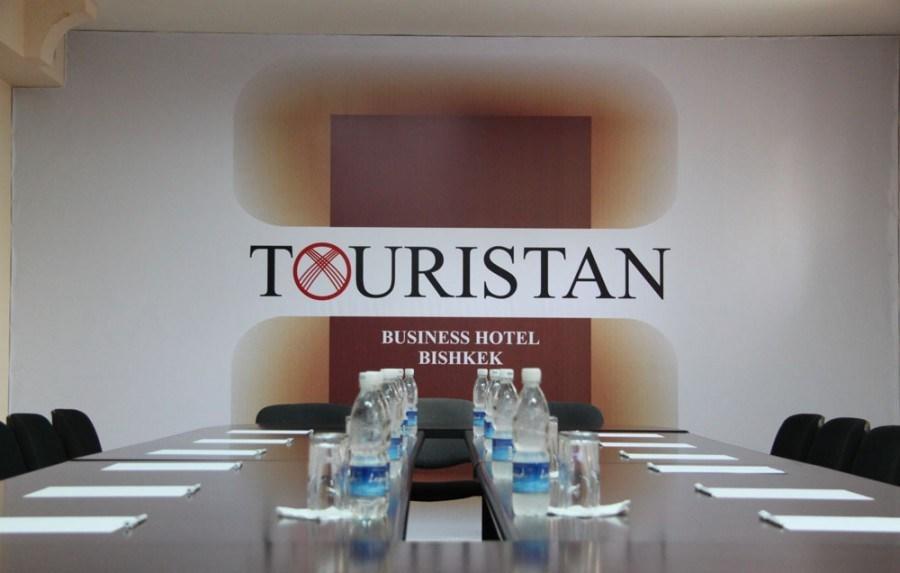 Tourasia Hotel ビシュケク エクステリア 写真